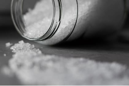 La sal es infaltable en todas las preparaciones (Foto Pexels)