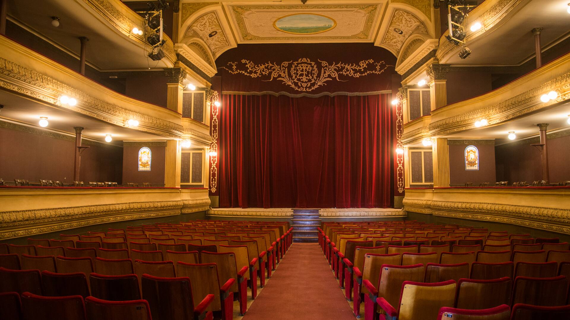 El espléndido interior de la sala del Teatro Español