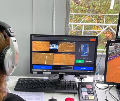 La sala montada en el ATP de Buenos Aires desde donde los oficiales de la ATP controlan el sistema electrónico que reemplazó en su totalidad a los jueces de línea
