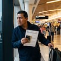 La regla del Uscis que bloquea a inmigrantes que viajen fuera de EE.UU.