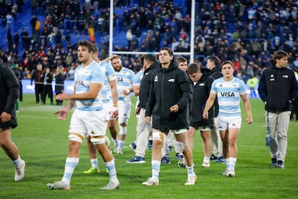 La salida de los jugadores, con insatisfacción por la derrota pero sin demasiados reproches para hacerse
