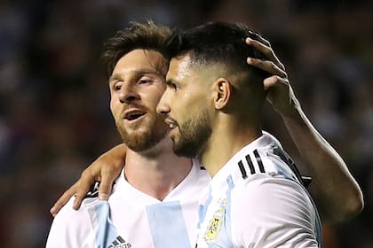 Agüero y Messi, amigos fuera de la cancha
