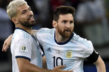 Agüero y Messi, compinches dentro y fuera de la cancha