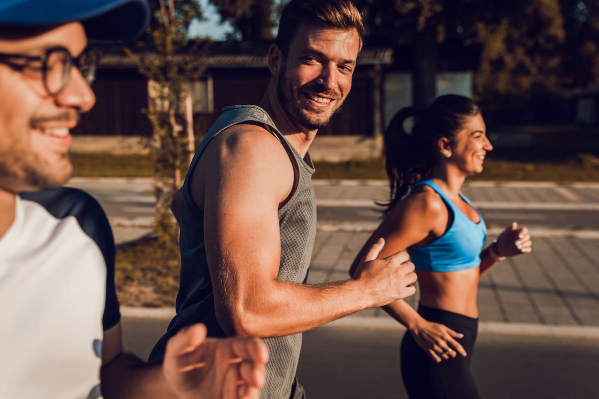 La salud bucal también forma parte del bienestar integral de quienes entrenan y puede influir en su experiencia deportiva.