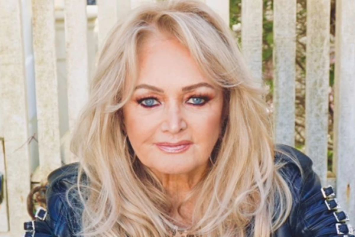 La salud de Bonnie Tyler: la cantante permanece en coma inducido después de haber sido operada de urgencia