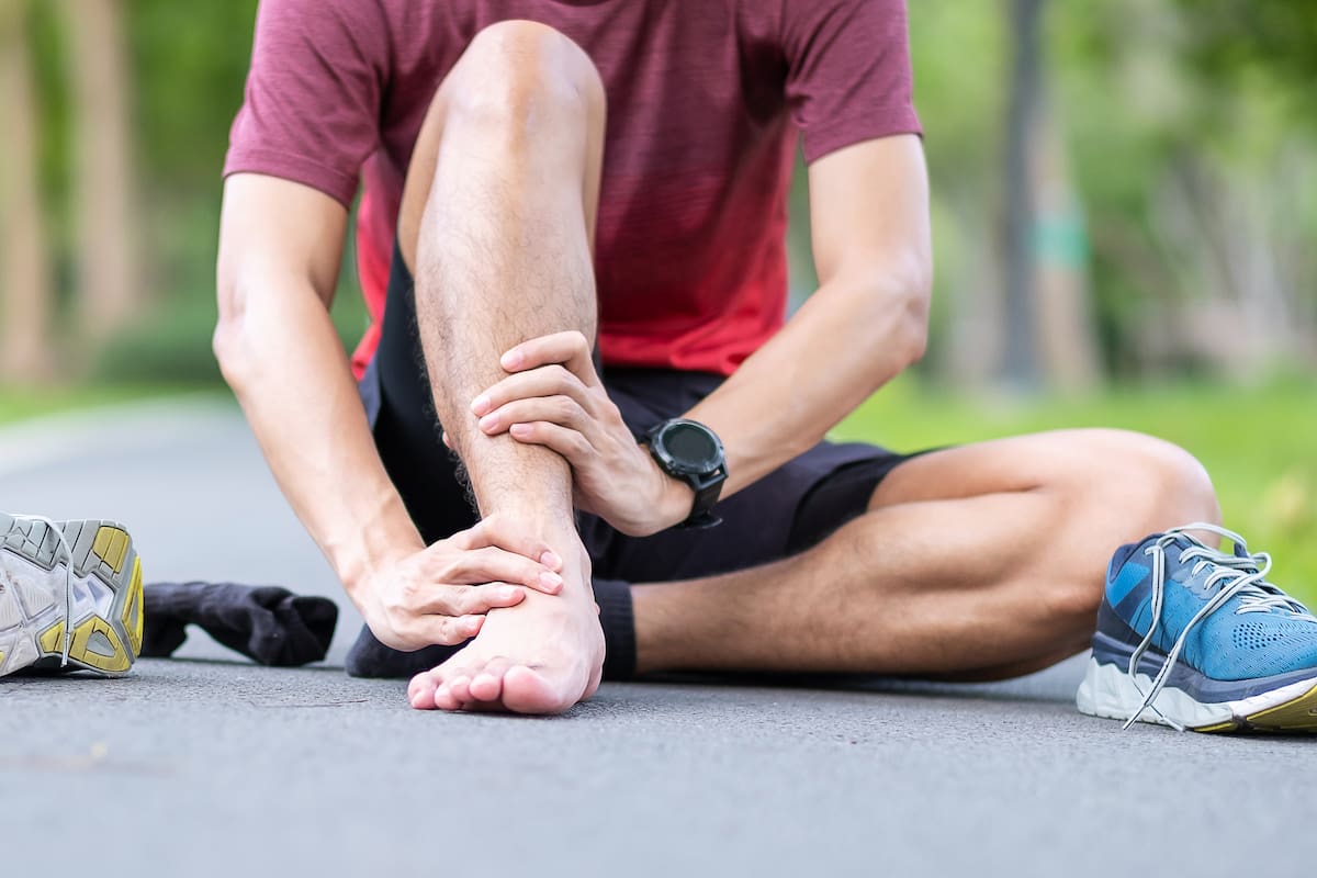 La sarcopenia se manifiesta a partir de los 30 años cuando las personas comienzan a perder entre un 3 y 8% de su masa muscular por cada década de vida