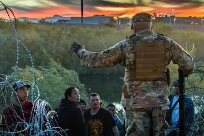 La SB4 convertiría en delito estatal el ingreso o reingreso ilegal a Texas desde un país extranjero