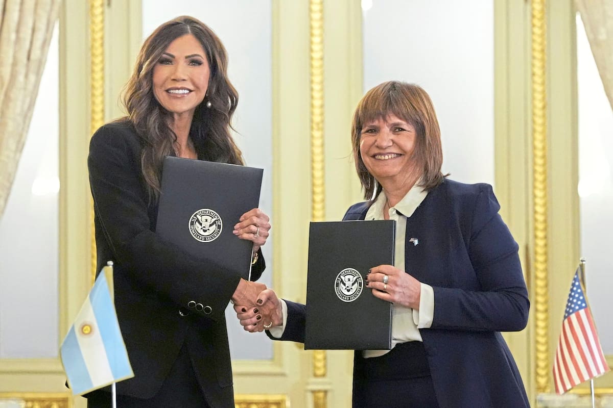 La secretaria de Seguridad Nacional de EE.UU., Kristi Noem, y la ministra de Seguridad, Patricia Bullrich, en la Casa Rosada.