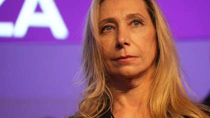 La secretaria general de la presidencia encabezó una reunión vinculada al armado bonaerense.