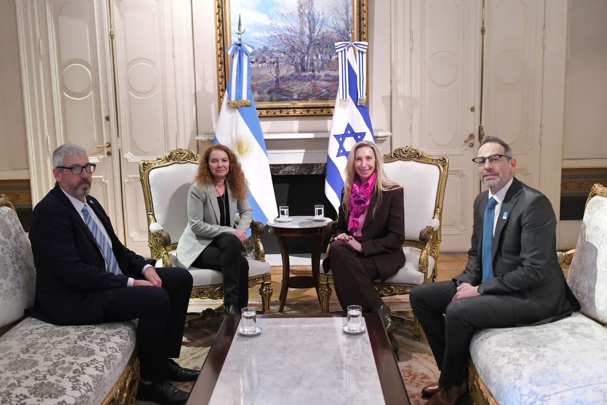 La secretaria general de la Presidencia, Karina Milei, junto al presidente ejecutivo de PromArgentina, Diego Sucalesca, mantuvieron una reunión con la flamante embajadora de Israel en Argentina, Ahuva Spieler Reshef, en la que anunciaron la Semana de la Carne Argentina en Israel