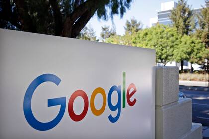 La sede de Google en Mountain View, California; la empresa ha postergado el regreso de sus empleados a las oficinas hasta mediados de octubre, y requerirá que todos estén vacunados  (AP Foto/Marcio Jose Sanchez, File)