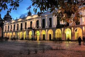 La sede de la Biblioteca Nacional es en el Cabildo de Córdoba