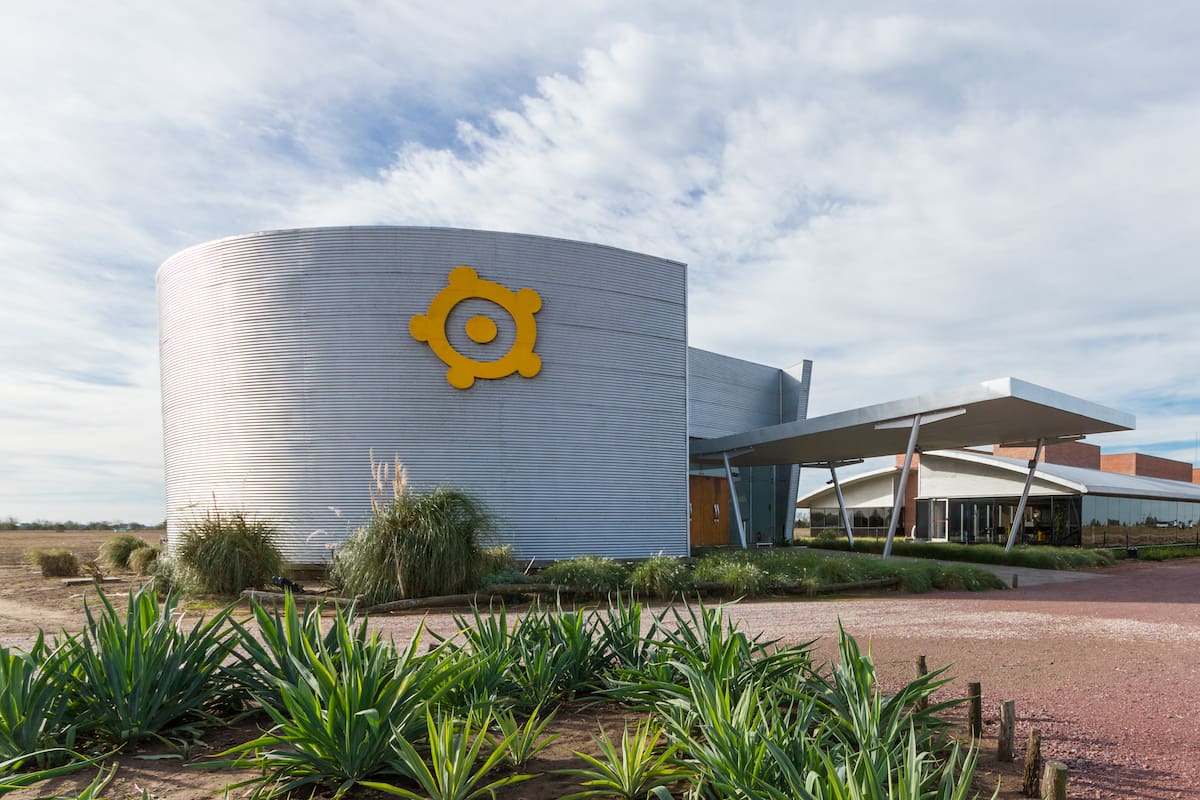 La sede de la empresa en Carlos Casares, Buenos Aires