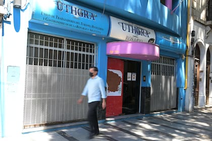 La sede de la Unión de Trabajadores Hoteleros y Gastronómicos de la República Argentina, en Rosario