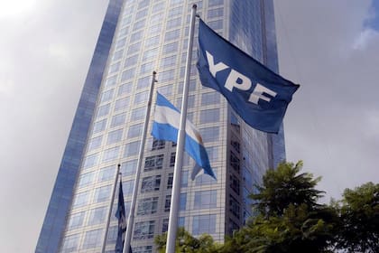 La sede de YPF, en el barrio porteño de Puerto Madero