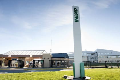 La sede del Invap, que exporta reactores y satélites