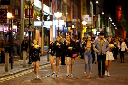 La vida nocturna en Liverpool, Gran Bretaña