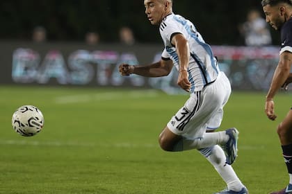 La selección argentina busca su primera victoria en el Preolímpico Sub 23 frente a Perú: en el debut igualó 1 a 1 con Paraguay