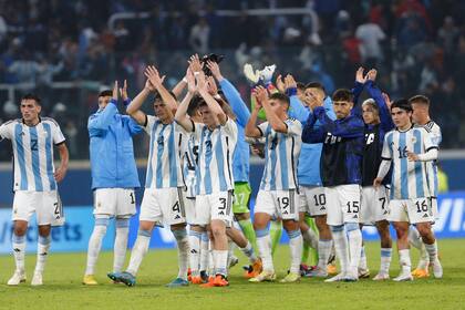 La selección argentina completó la etapa de grupos del Mundial Sub 20 con tres triunfos en tres partidos y un rendimiento que fue de menor a mayor