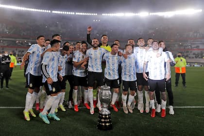 La selección argentina, con Messi a la cabeza, festeja la consecución de la Copa América 2021