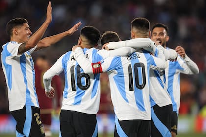 La selección argentina culminó las Eliminatorias en lo más alto de la tabla de posiciones, con nueve puntos de ventaja sobre Ecuador