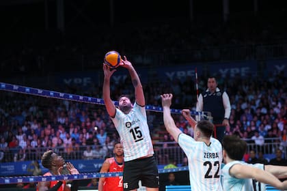 La selección argentina de vóleibol fue novena en la edición 2022 de la Nations League