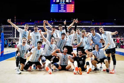 La selección argentina de vóleyl debutó con un triunfo en el tercer weekend en Japón