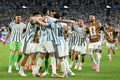 La selección argentina derrotó a Cabo Verde por 3 a 2 y se metió en los octavos de final del Mundial 2026