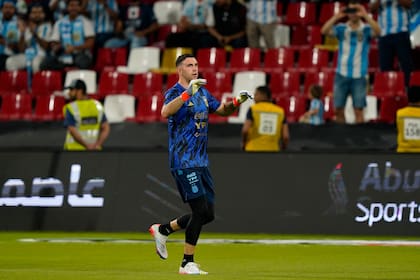 La Selección Argentina enfrenta al equipo de Emiratos Árabes, en el estadio Mohamed Bin Zayed de Abu Dhabi, en un partido amistoso, en la previa del mundial de Qatar 2022