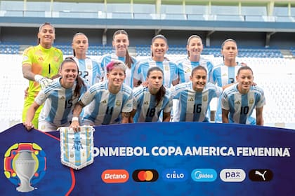 La selección argentina femenina se estrenó con una victoria ante Uruguay
