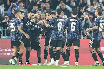 La selección argentina goleó a Burkina Faso