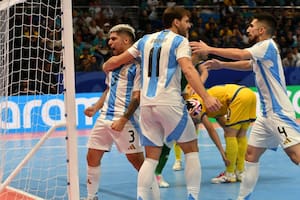 La selección argentina goleó a Kazajistán en cuartos de final del Mundial y está entre los cuatro mejores