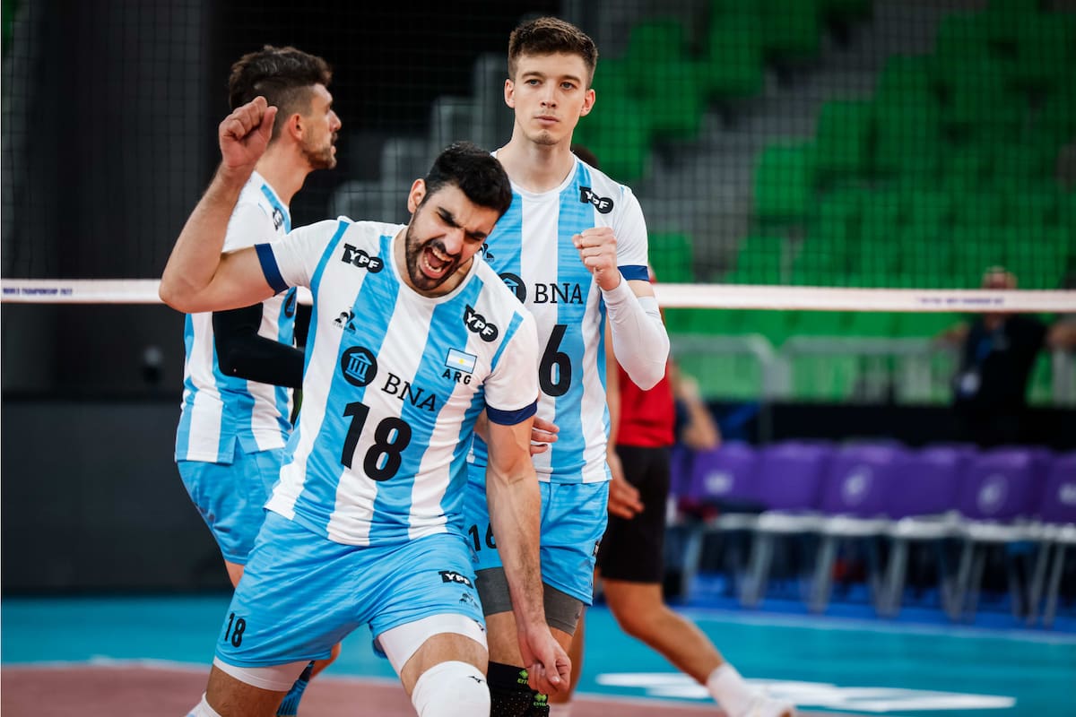 La selección argentina se desahogó este miércoles al ganar su primer partido en el Mundial y clasificar a octavos