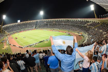 La selección argentina volverá a jugar en el interior, en este caso en su mayor clásico, contra Brasil.