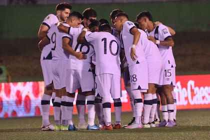 La selección de Guatemala recibirá en casa a El Salvador a las 22.00 hs, tiempo del Este de los Estados Unidos