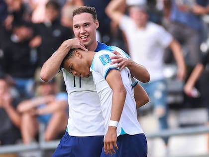 La selección de Inglaterra debutó con victoria ante Túnez en el Mundial Sub 20