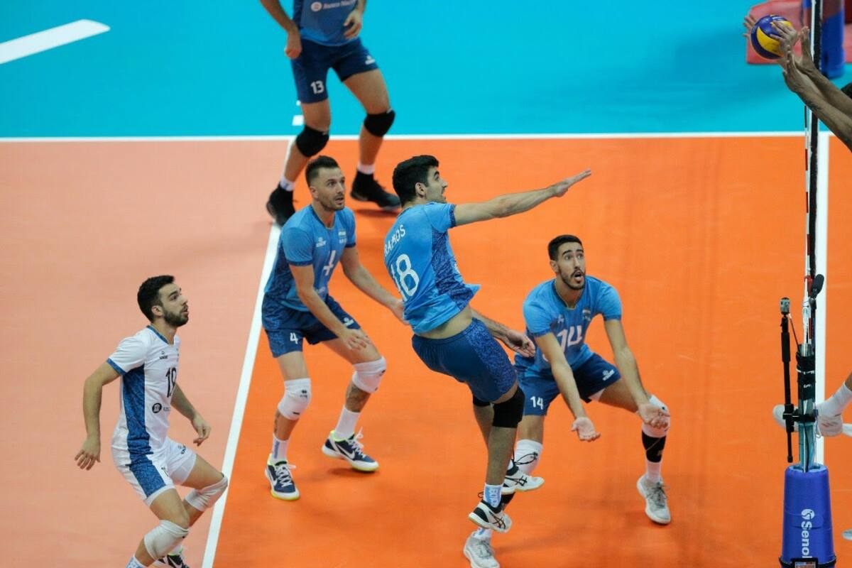 La selección desembarca en Morón antes del Mundial