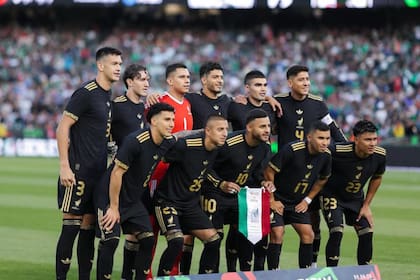 La Selección Mexicana de Futbol jugará el partido inaugural del Mundial 2026 en el Estadio Azteca, pero ya ha protagonizado otras aperturas en su historia (Instagram/@miseleccionmx)