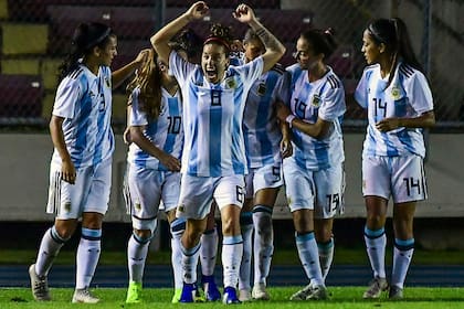 La selección nacional debuta el 10 de junio