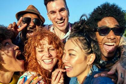 La selección natural ha favorecido la evolución de nuestra especie como seres amables y sociables