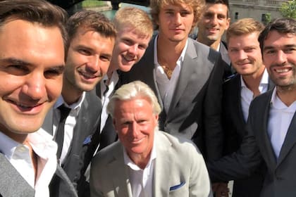La selfie de Federer junto al equipo europeo de la Laver Cup y su capitán Björn Borg