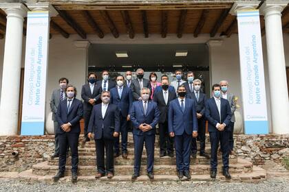 La semana pasada, en Catamarca, Alberto Fernández se reunió con una decena de gobernadores que volvieron a pedirle cambios en el esquema electoral. Ahora adelantan que cambiarán de estrategia