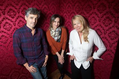 La semana próxima se estrena Lo que nos une, pieza de David Lindsay-Abaire, ganadora del Pulitzer, que retrata a una pareja que ve forzado su vínculo hasta límites insospechados; con Germán Palacios, Soledad Silveyra y Gabriela Toscano