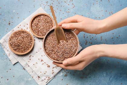 La semilla de lino se recomienda consumirla a diario por los beneficios que aporta al sistema gastrointestinal