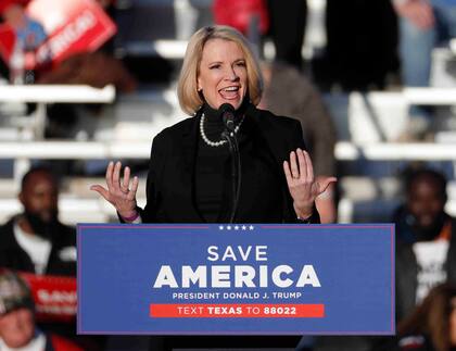 La senadora estatal de Texas Dawn Buckingham en un evento en Conroe, Texas, el 29 de enero del 2022. (Jason Fochtman/Houston Chronicle via AP)