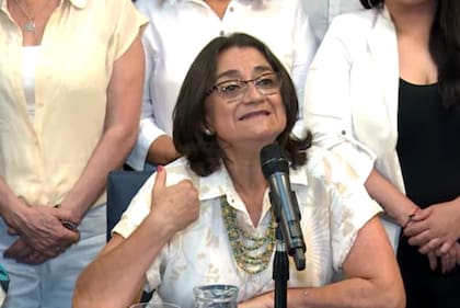 La senadora Lucía Corpacci