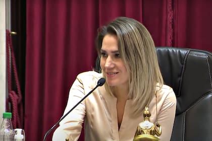 La senadora nacional Carolina Losada competirá el domingo próximo en las PASO de Santa Fe para definir con Maximiliano Pullaro quién será el candidato a gobernador por Juntos por el Cambio