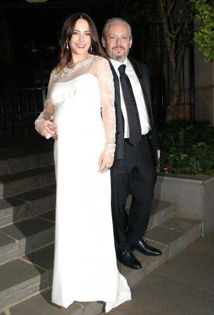 La señora de Garfunkel lució un diseño propio en su boda soñada