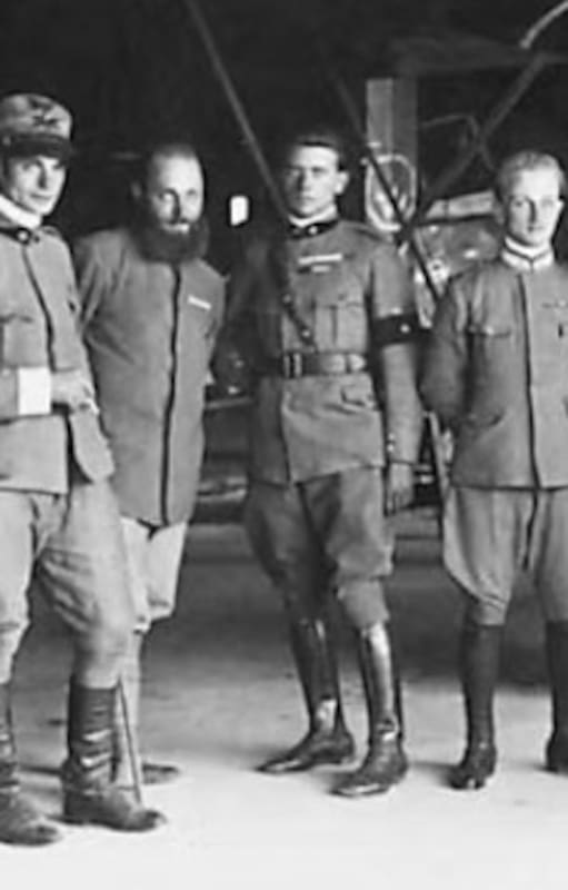 La Serenissima, la escuadrilla italiana que hizo historia al bombardear Viena, durante la Primera Guerra Mundial, con panfletos que llamaban a la paz