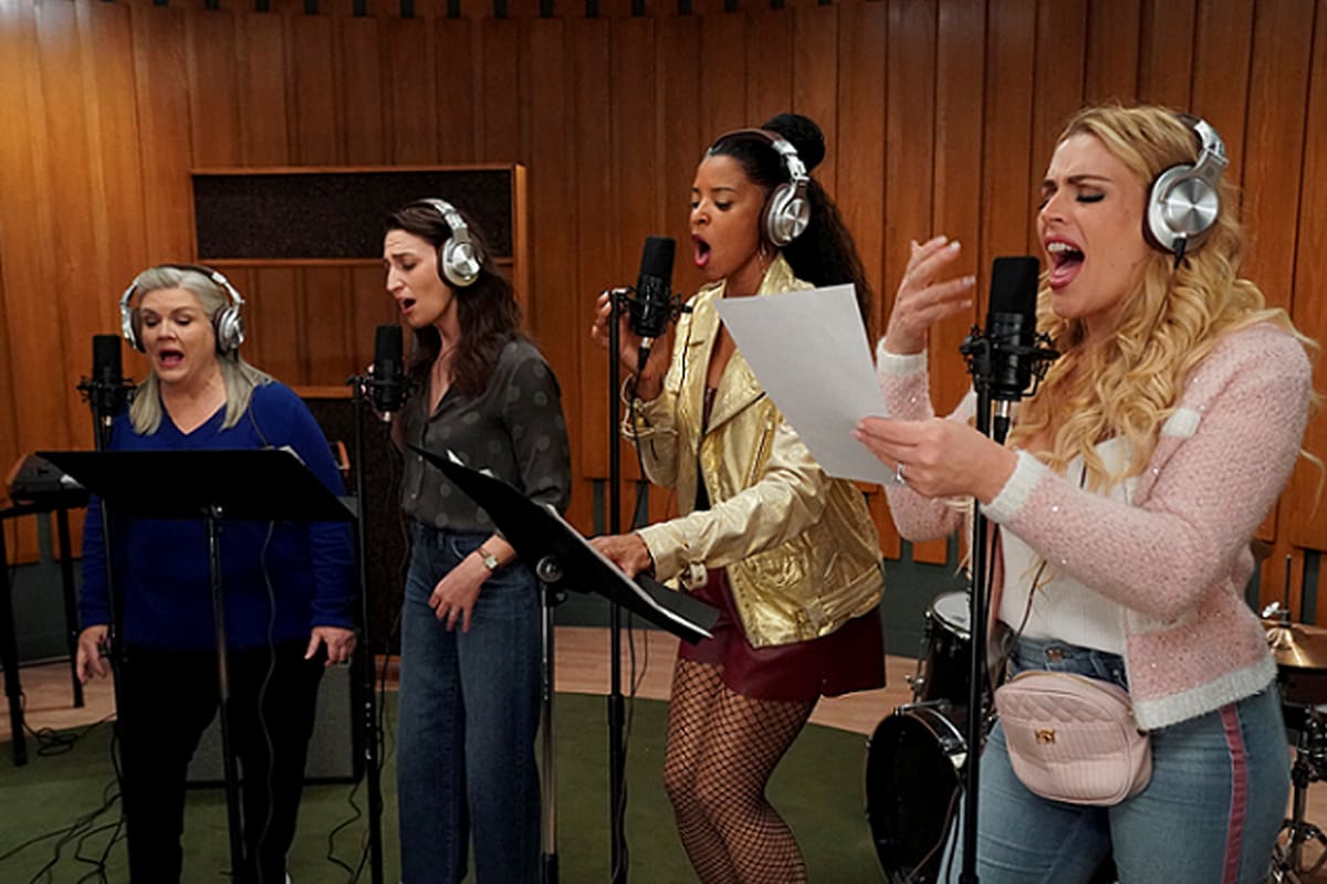 La serie creada por Meredith Scardino está centrada en el camino que lleva de vuelta a la música a las integrantes de un grupo femenino de pop de los 90